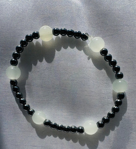 Natural stone and Hematite Bracelet-19cm .